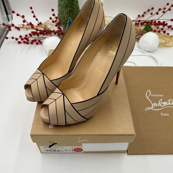 SOLD!!!!!!!        Women’s Christian Louboutin Undessin Alta 120 heels size 40.5 - Picture 8 of 11